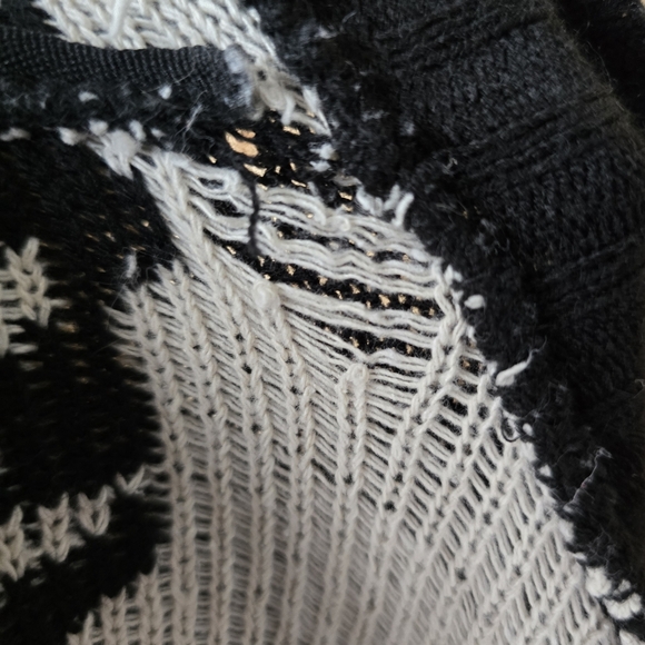 Whisper Skull Gothic Halloween Open Front Acrylic Sweater Cardigan Small - Picture 11 of 11